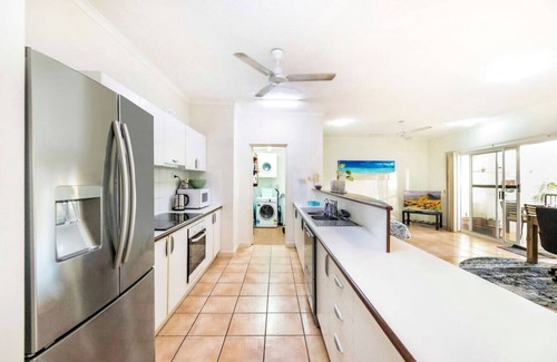 Nightcliff Condo | Nightcliff Foreshore: Pool ~ Outdoor Dining ~ BBQ