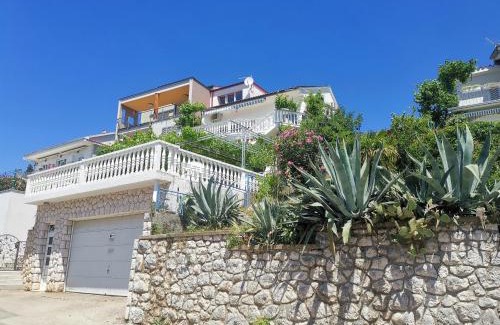Dramalj Apartment | NIKO 5 Apartment 70m from the beach