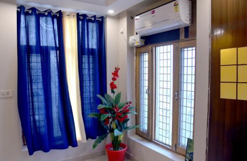 Dehradun Apartment | Nilay Single Room Couple Friendly