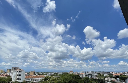 Nimman Apartment | Nimman Studio with FREE Motorbike - Kitchen - View - Pool - Chom Doi 2