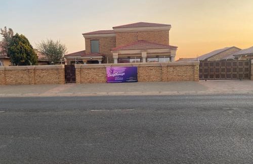 Kimberley House | Nimza K Guesthouse