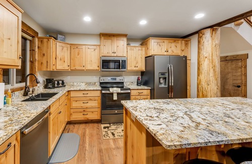 Bigfork Cabin | Nine cabins in a scenic, tranquil community - ideal for reunions & retreats