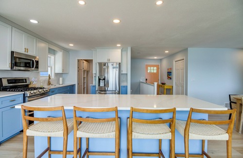 Nisswa House | Nisswa Lake Getaway w/Hot Tub + Kayaks!