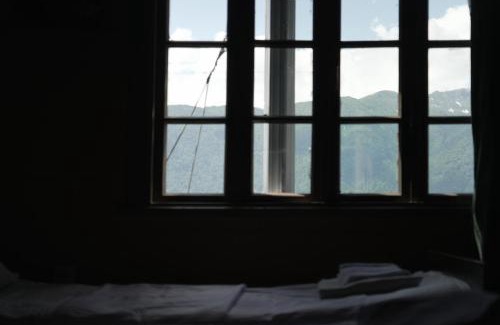 Khulo House | Nita - Guest House ნიტა - საოჯახო სასტუმრო
