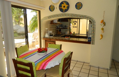 Downtown San Jose del Cabo Condo | nnn Club La Costa Hotel Zone Beautiful 1 Bedroom Condo Across From The Beach