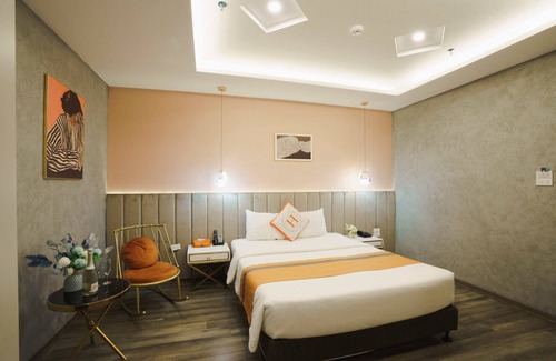 Trung Hoa Nhan Chinh Hotel | NNT HOTEL - Trung Kính