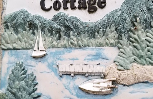Carrying Place House | NO LONGER RENTING - Casual waterfront cottage on Weller's Bay