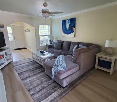 Indian Shores Apartment | No Shoes Required