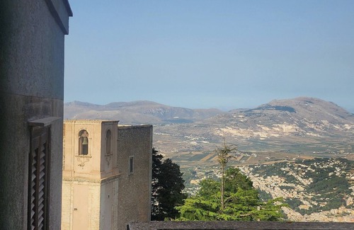 Erice Bed & Breakfast | Noble palace sky view in the mountains, near the historic center of Erice