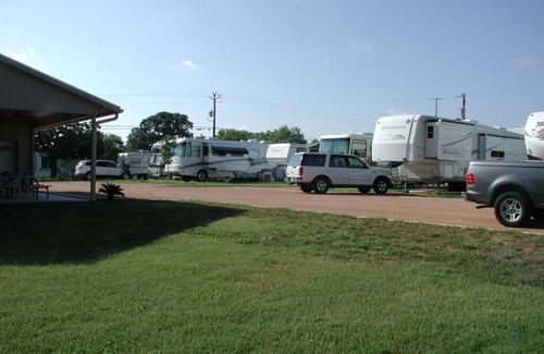 Kingsland RV Rental | Noble RV #4
