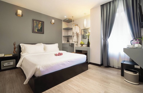 Chamkar Mon Hotel | Noblesea Art Hotel, A charming 4 Star Khmer style boutique hotel and Restaurant