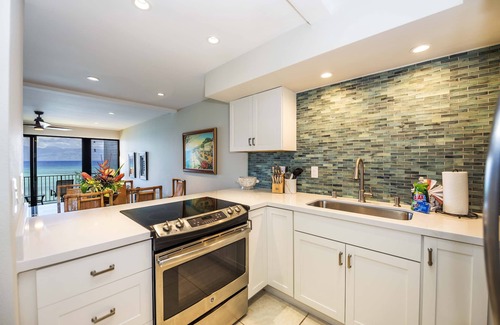 Kahana Condo | Noelani 304 3bdrm 2.5 Bath 3 Bedroom Condo by RedAwning