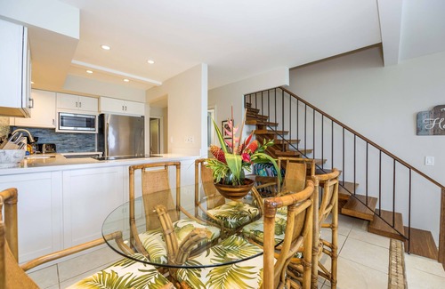 Kahana Condo | Noelani 304 3bdrm 2.5 Bath 3 Bedroom Condo by RedAwning