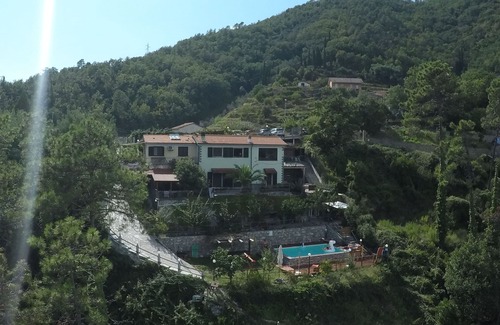 Casarza Ligure Cottage | Nonno Paco - Independent structures surrounded by greenery a stone's throw from the sea