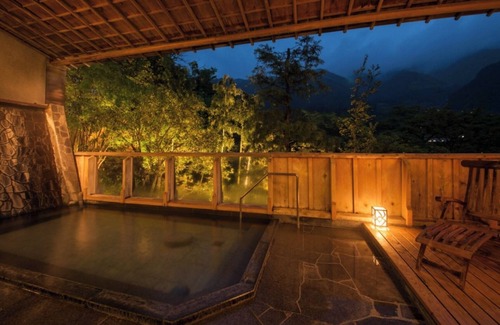 Gero Onsen Hotel | Nonsmoking room Twin bedroom View of the cit/Gero Gifu