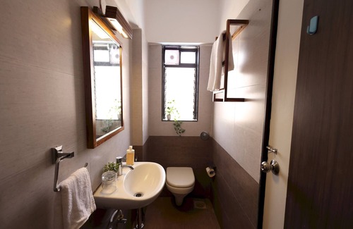 Vile Parle West Apartment | Nook&Co - Vile Parle 6