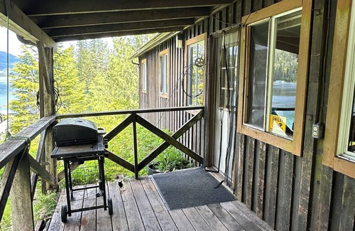 Nootka Island House | Nootka Island Fishing Cabin