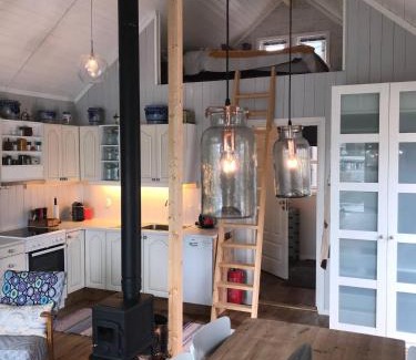 Svolvaer House | Nora's Waterfront Cabin