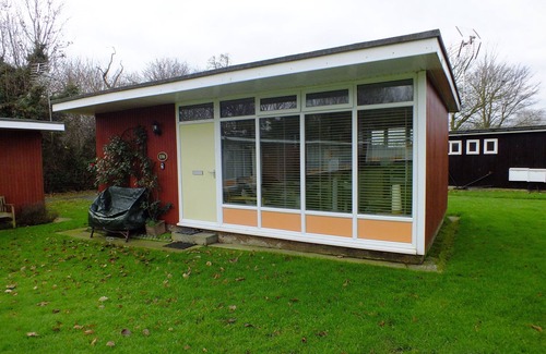 Stalham Ski Chalet | Norfolk Broads, Stalham Chalet, Sleeps 4+2, Dogs, Pool