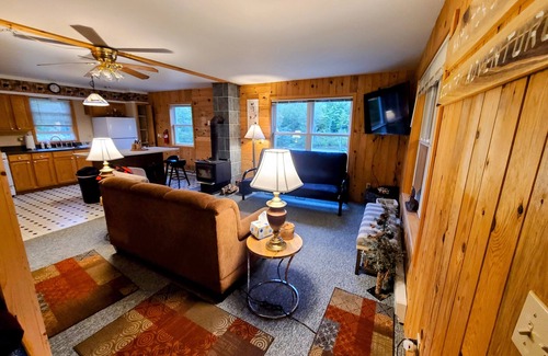 Ontonagon House | North Coast Adventurer's Secluded 1000 acre Oasis