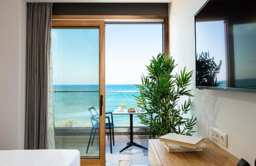 Rethymno Hotel | North Coast Seaside Suites