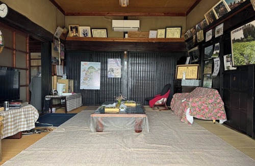 Tsurugi-cho House | North side of the sacred mountain Mount Tsurugi t/Mima-gun Tokushima