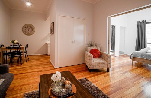 Perth Apartment | Northbridge City Retreat: 1BR Apartment