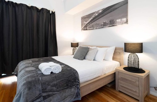 Perth Apartment | Northbridge City Retreat: 1BR Apartment