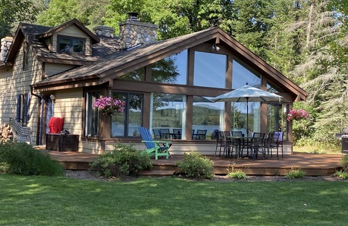 Alanson House | Northern Michigan Lakeside Family Retreat - sleeps 12