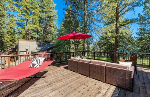 Truckee Ski Chalet | Northstar 5 Bedroom, Minutes to Ski, Private Spa, Golf & Viewsn