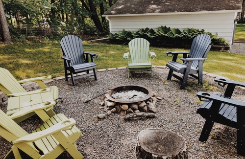 Detroit Lakes House | Northstar Haven across from Detroit Lake