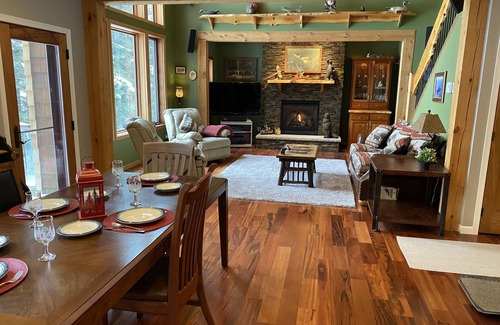 Winter House | Northwoods Tranquility awaits on Blaisdell Lake