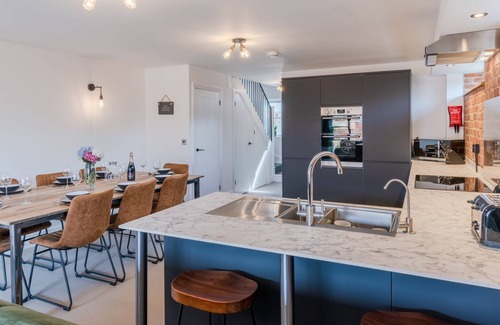 Cheltenham Cottage | Norton Coach House - Cheltenham Spa