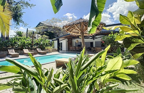 Nosy Be House | NosyBe, l'île aux parfums, 300 m from the beach, tropical garden