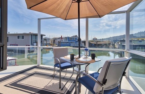 Marin City Boat Rental | Not your Ordinary Houseboat! Deep Water & just remodeled! Excellent Location