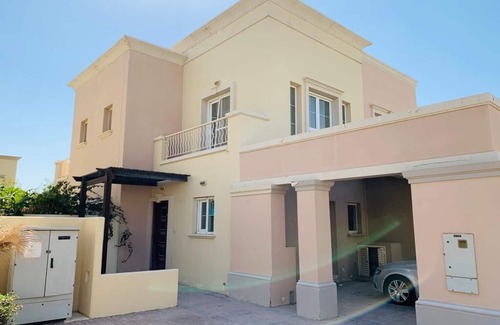 Emirates Hills Villa | NOTE: NOT VACANT Sunny Springs villa in Dubai, mins from swimming pool/gym.