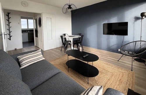 Rive Droite Apartment | Nouveau! Appartement vue mer 180° et Place Parking