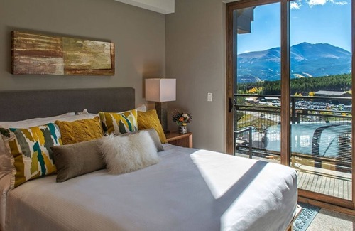 Breckenridge Resort | November 2-7, Breckenridge Grand Colorado Resort on Peak 8 - Suite, Sleeps 4
