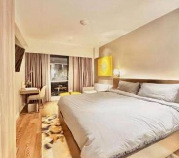Makati Hotel | Novotel Rockwell View Hotel Residences