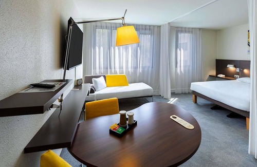 Saint-Denis Hotel | Novotel Suites Paris Stade De France