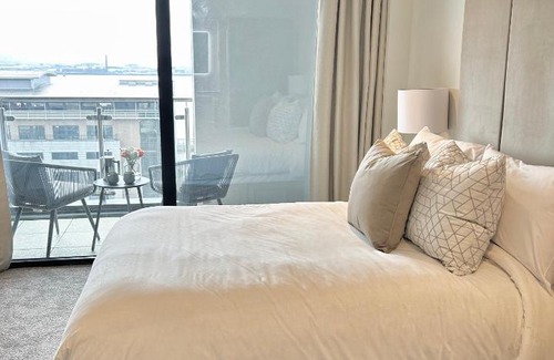 The Docks Apartment | NOVU Apartments Liverpool Waterfront