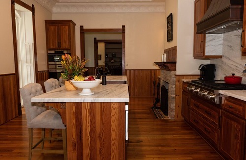 Gonzales Villa | Now booking for 2023. Historic 5 bedroom Villa in heart of Gonzales TX