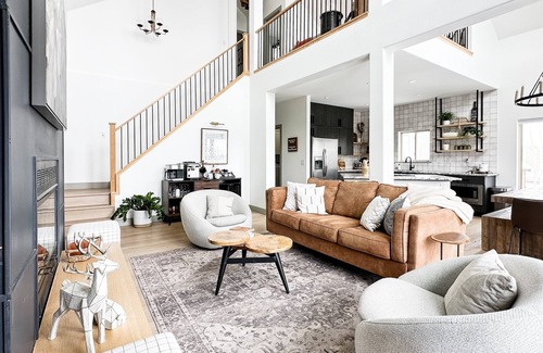 Wildernest House | Now Booking Ski Season|Game Room|Dog Friendly