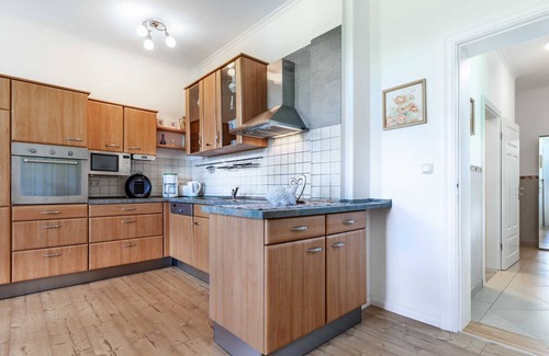 Steffenshagen Apartment | Nr. 3 - 2 Zimmer Ferienwohnung im Bauernhaus mit Garten - Ostsee Bauernhof Schwalbennest OFC 15