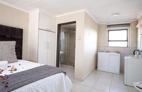 Phalaborwa House | Nsuku Guest House