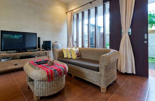 Taman Griya Villa | Nuansa Kori House 4 Bedrooms Jimbaran