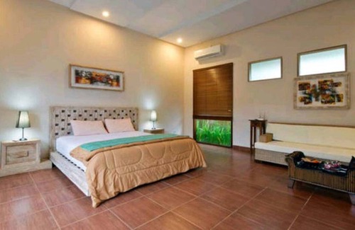 Taman Griya Villa | Nuansa Kori House 4 Bedrooms Jimbaran