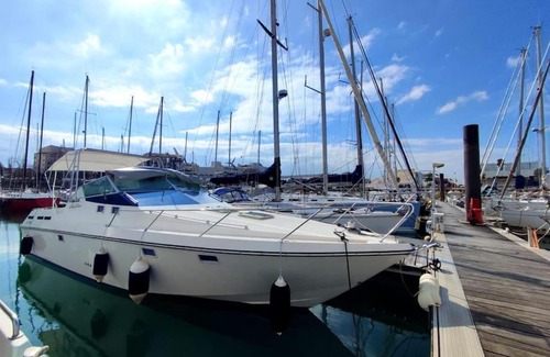 La Rochelle Boat Rental | nuit à bord d'un bateau à la rochelle