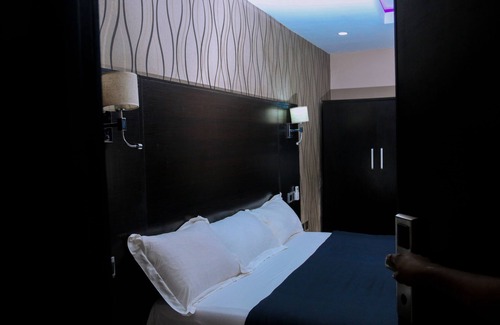 Lekki Phase 1 Hotel | Number 95 Suites