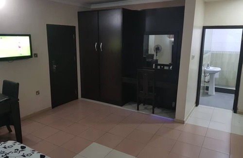 Lekki Phase 1 Hotel | Number 95 Suites